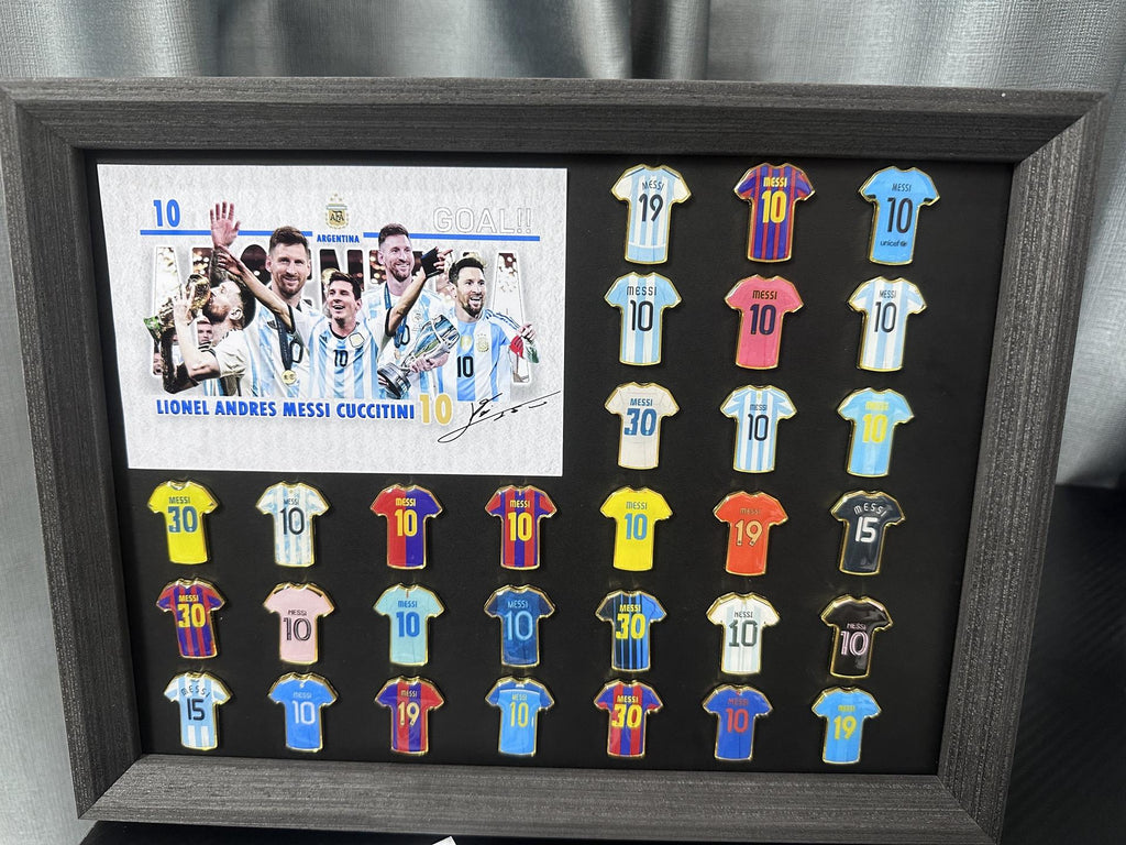 Soccer Star DIY Photo Album Set | 30/20 Player Jersey Enamel Pins + Printed Cards + Album | Build Your Own Football Legend Collection - FIFA Hype Shop